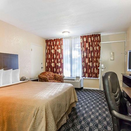 Quality Inn Ada Near University Ngoại thất bức ảnh