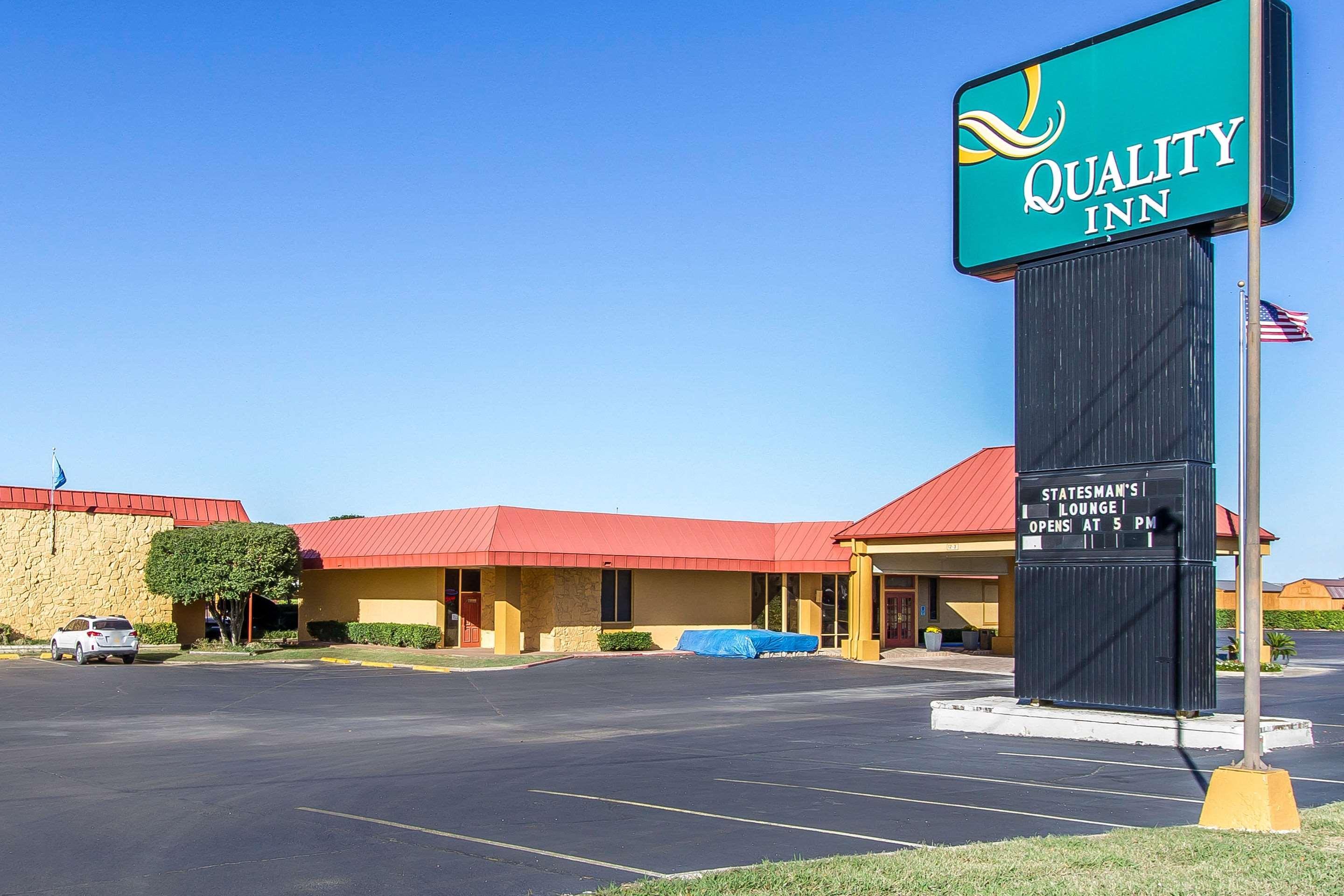 Quality Inn Ada Near University Ngoại thất bức ảnh