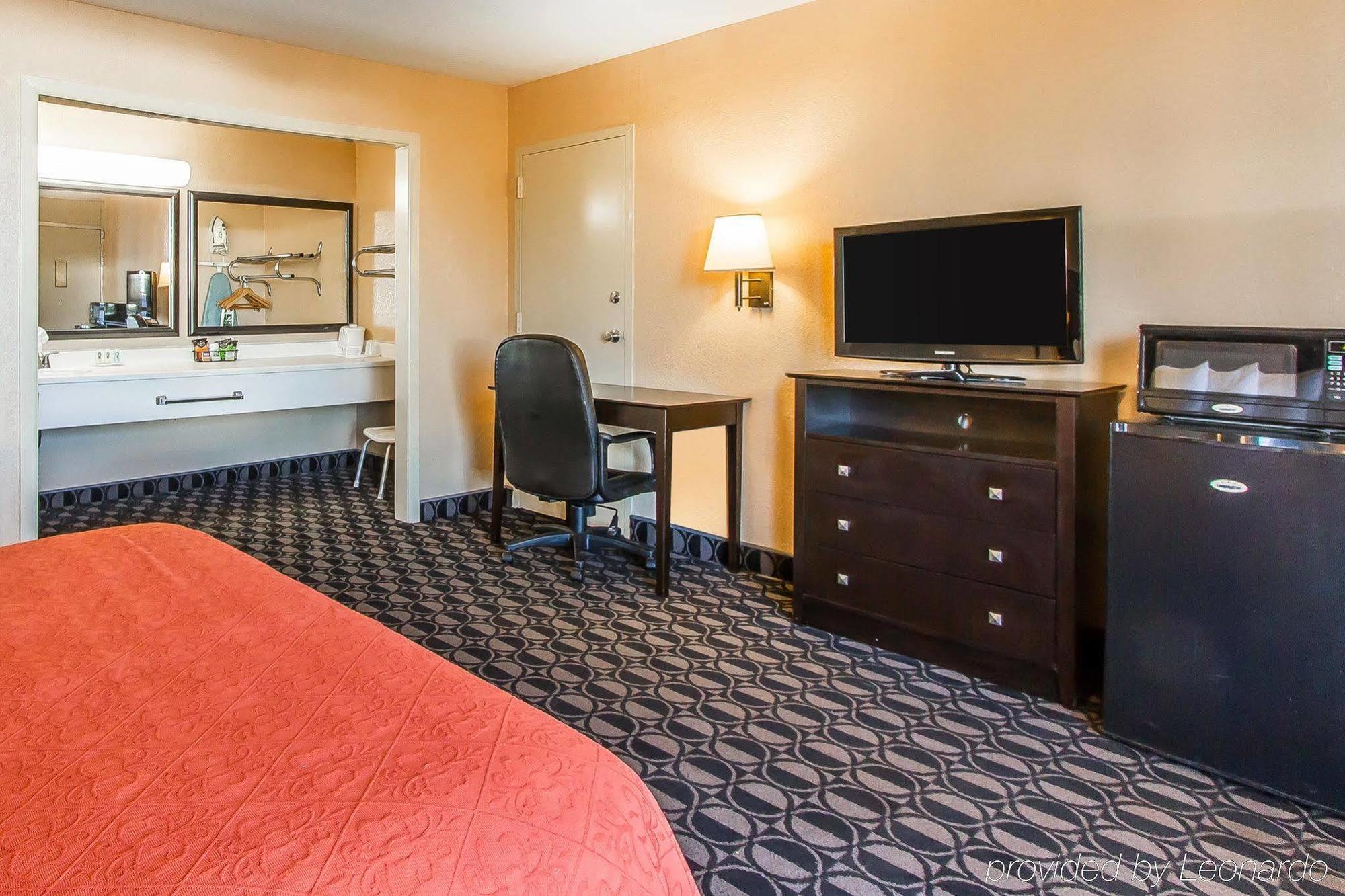 Quality Inn Ada Near University Ngoại thất bức ảnh