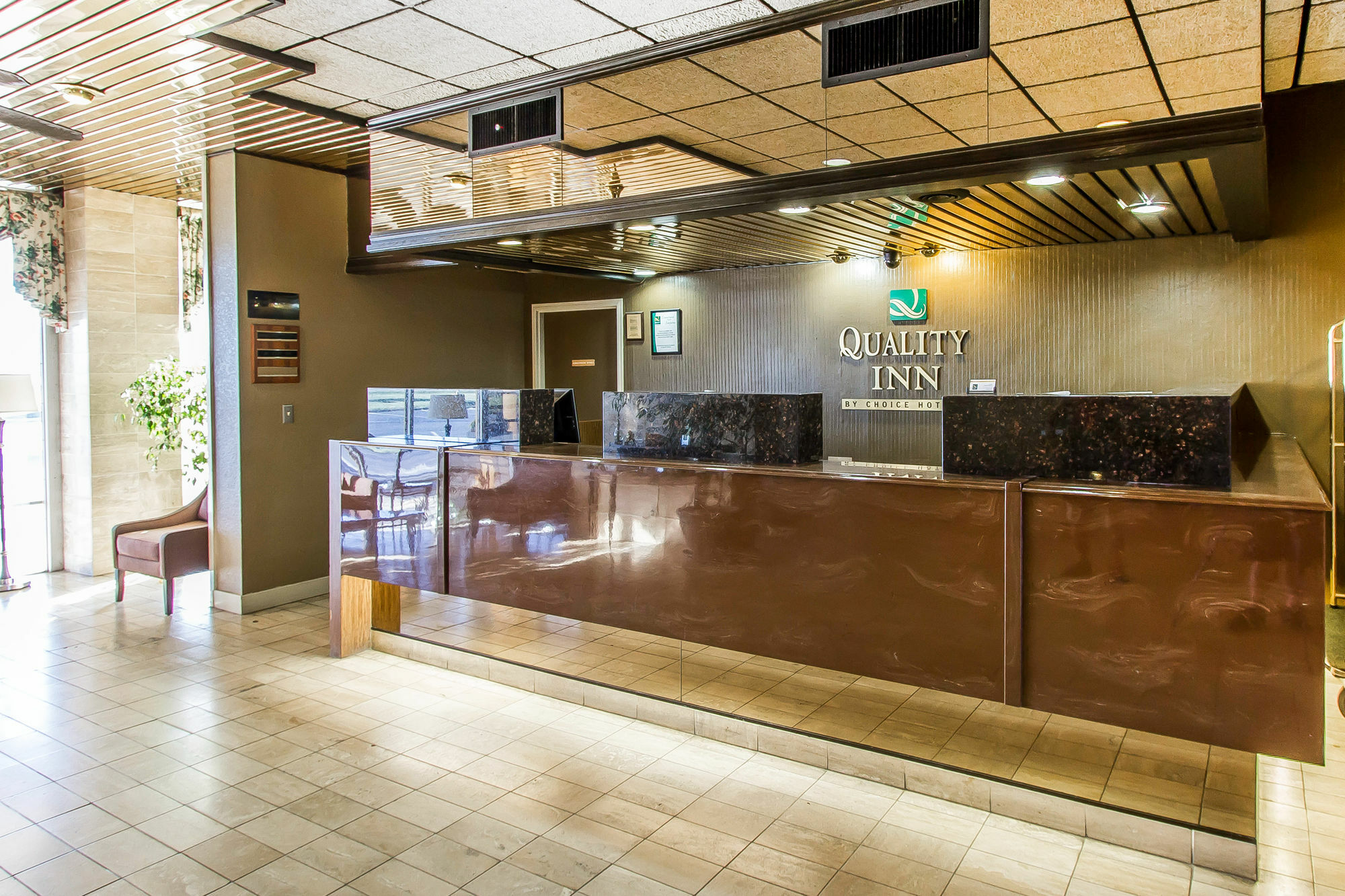 Quality Inn Ada Near University Ngoại thất bức ảnh